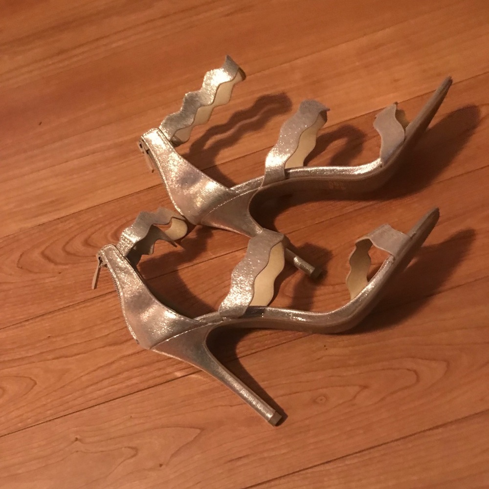 High heels *Chinese Laundry*